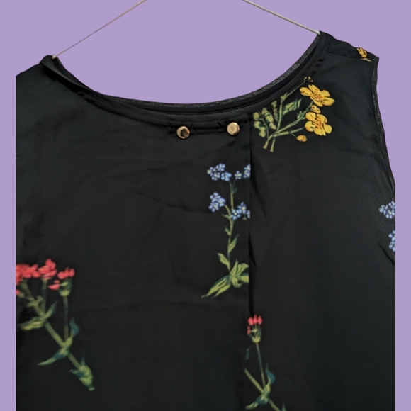 H&M Modern Classic Two Layer Floral Print Slit Back Blouse, Size 4 - Picture 2 of 3